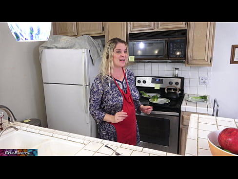 ❤️ Stepmom ga bhleoghan sa chidsin ron cheann-latha aige ❤❌ Bhidio anal leinn